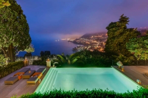 luxury_villa_monaco_cool_pool