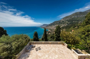 luxury_villa_monaco_terrace_with_view